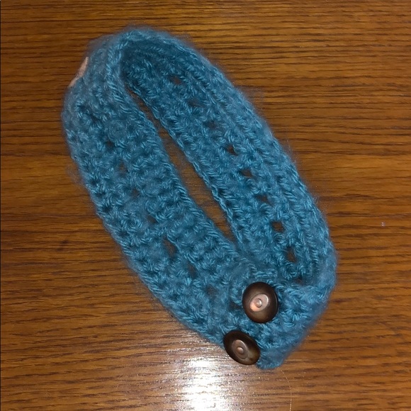 NWT-Turquoise Blue Ear Warmer w/Decorative Buttons - Picture 5 of 7